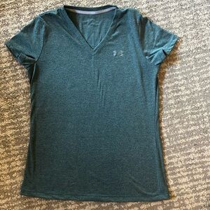 Under armour tech shirt women’s size large.